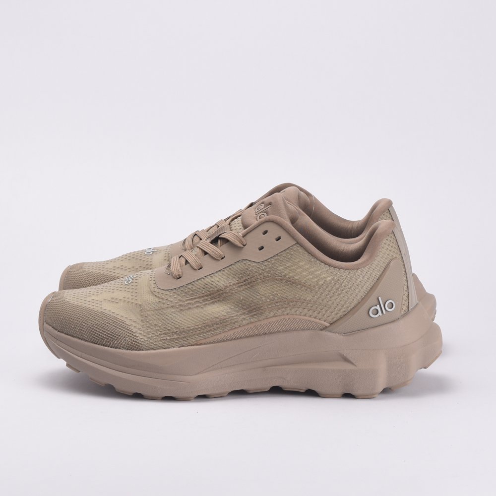 ALO RUNNER SNEAKER – Image 6